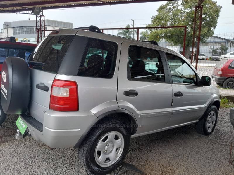 FORD - ECOSPORT - 2005/2005 - Prata - R$ 27.500,00