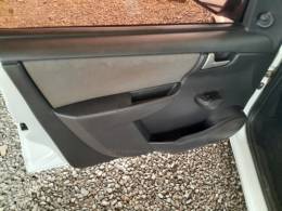 CHEVROLET - CELTA - 2012/2012 - Branca - R$ 29.900,00