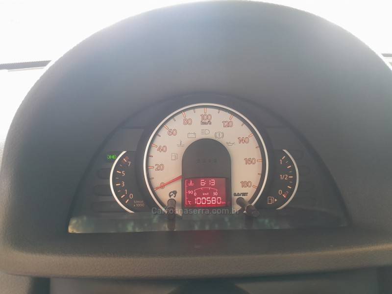 VOLKSWAGEN - GOL - 2013/2013 - Vermelha - R$ 29.900,00