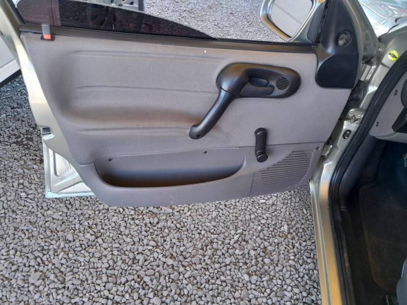 CHEVROLET - CLASSIC - 2008/2009 - Dourada - R$ 23.000,00