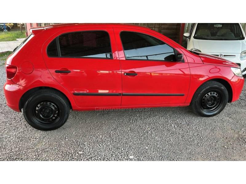 VOLKSWAGEN - GOL - 2008/2009 - Vermelha - R$ 27.500,00