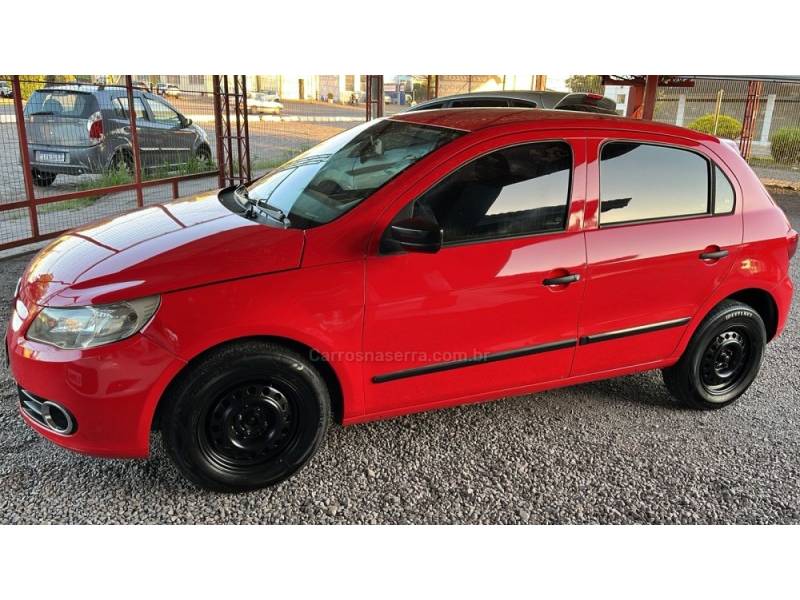 VOLKSWAGEN - GOL - 2008/2009 - Vermelha - R$ 27.500,00