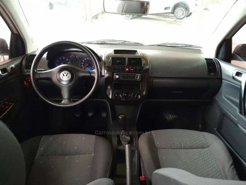 VOLKSWAGEN - POLO - 2006/2006 - Branca - R$ 27.500,00