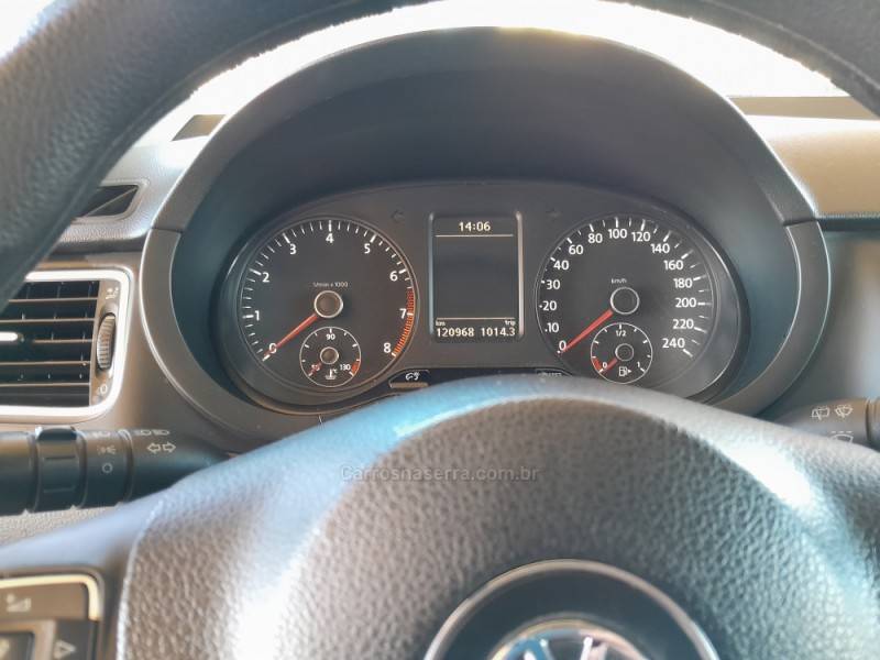 VOLKSWAGEN - FOX - 2013/2013 - Cinza - R$ 42.000,00