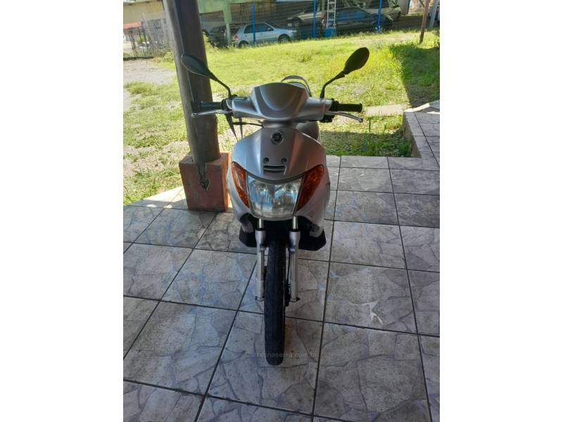 YAMAHA - NEO AT 115 - 2005/2005 - Prata - R$ 5.000,00