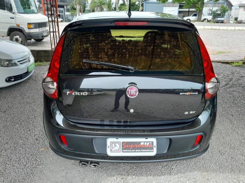 FIAT - PALIO - 2013/2013 - Preta - R$ 41.000,00