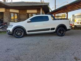 VOLKSWAGEN - SAVEIRO - 2014/2015 - Branca - R$ 66.900,00