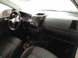 VOLKSWAGEN - POLO - 2006/2006 - Branca - R$ 27.500,00