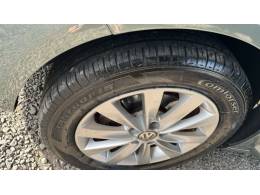 VOLKSWAGEN - FOX - 2011/2012 - Cinza - R$ 36.000,00