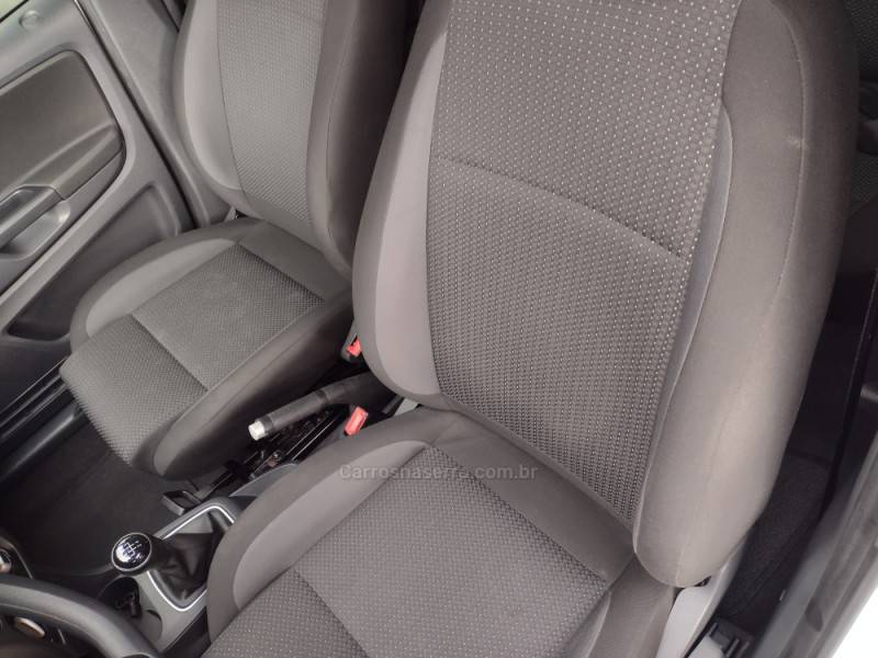 VOLKSWAGEN - FOX - 2019/2020 - Branca - R$ 64.000,00