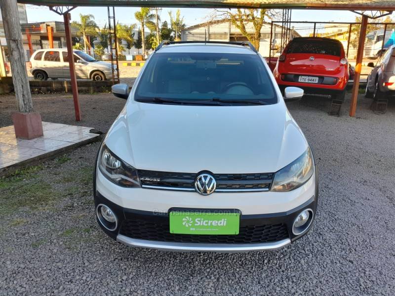 VOLKSWAGEN - SAVEIRO - 2014/2015 - Branca - R$ 66.900,00