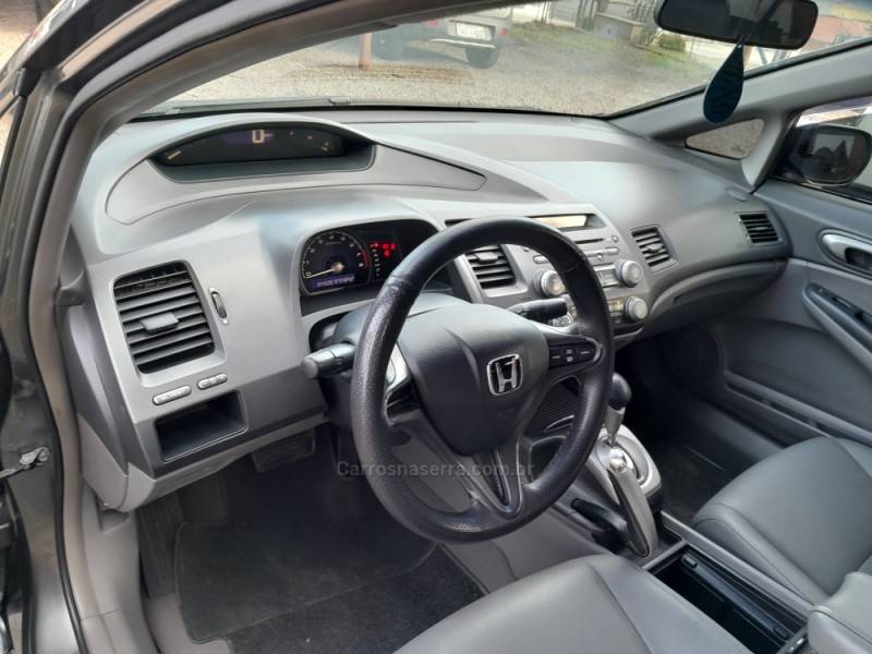 HONDA - CIVIC - 2009/2009 - Cinza - R$ 49.000,00
