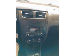 VOLKSWAGEN - FOX - 2012/2013 - Prata - R$ 37.900,00