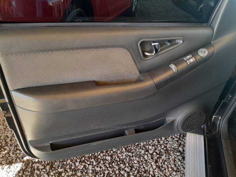 CHEVROLET - S10 - 2010/2011 - Preta - R$ 59.900,00