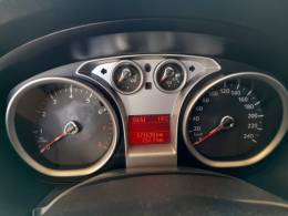 FORD - FOCUS - 2010/2011 - Prata - R$ 39.900,00