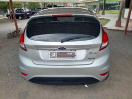 FORD - FIESTA - 2015/2016 - Prata - R$ 48.900,00