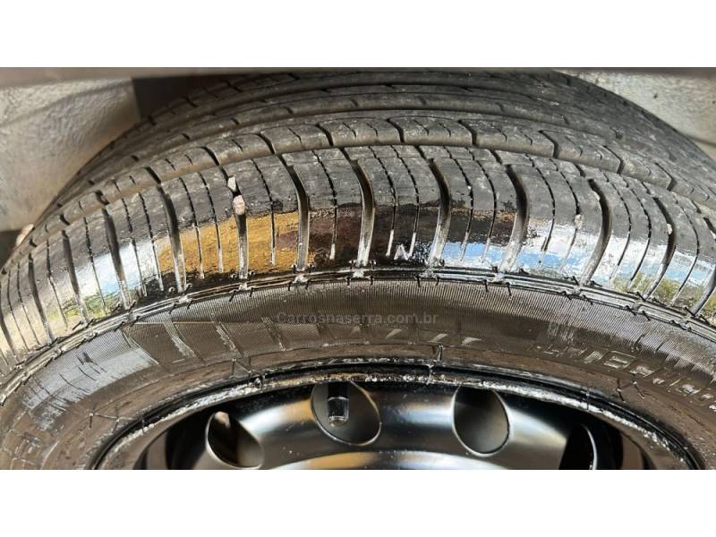 CHEVROLET - CORSA - 1999/1999 - Prata - R$ 15.900,00