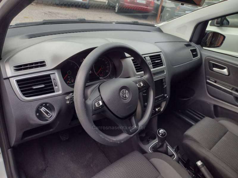 VOLKSWAGEN - FOX - 2019/2020 - Branca - R$ 64.000,00