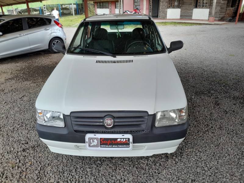 FIAT - UNO - 2011/2011 - Branca - R$ 26.500,00