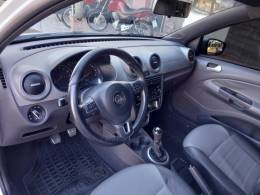 VOLKSWAGEN - SAVEIRO - 2014/2015 - Branca - R$ 66.900,00