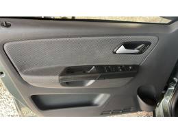 VOLKSWAGEN - FOX - 2011/2012 - Cinza - R$ 36.000,00