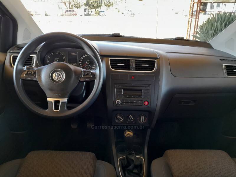 VOLKSWAGEN - FOX - 2013/2013 - Cinza - R$ 42.000,00