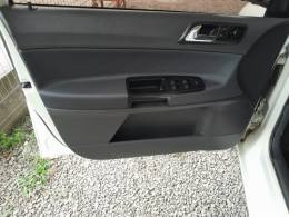 VOLKSWAGEN - POLO - 2006/2006 - Branca - R$ 27.500,00