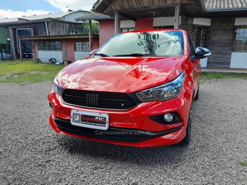 FIAT - CRONOS - 2021/2022 - Vermelha - R$ 68.900,00