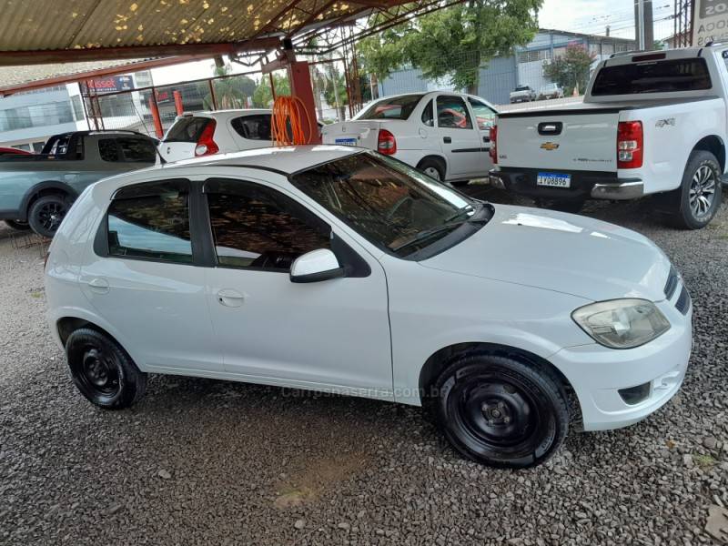 CHEVROLET - CELTA - 2012/2012 - Branca - R$ 29.900,00