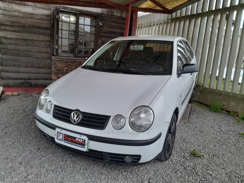 VOLKSWAGEN - POLO - 2006/2006 - Branca - R$ 27.500,00