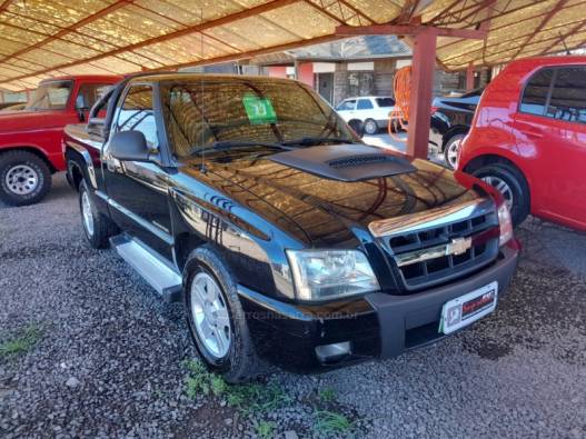 CHEVROLET - S10 - 2010/2011 - Preta - R$ 59.900,00