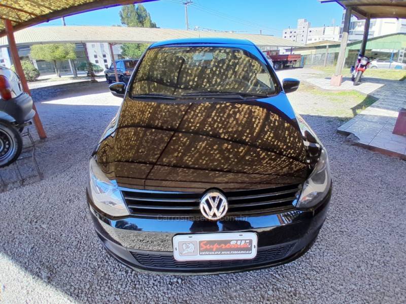 VOLKSWAGEN - FOX - 2011/2012 - Preta - R$ 38.900,00
