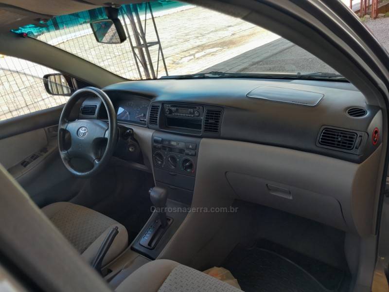 TOYOTA - COROLLA - 2008/2008 - Dourada - R$ 44.500,00