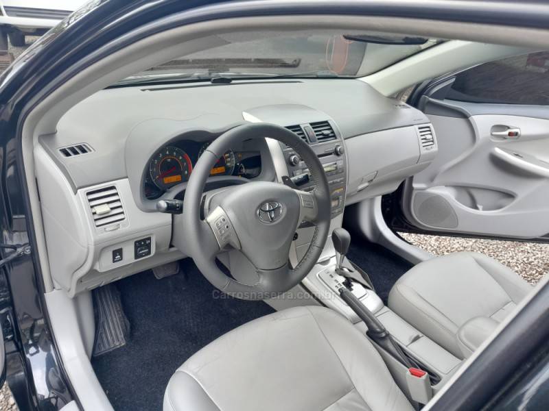 TOYOTA - COROLLA - 2011/2011 - Preta - R$ 59.900,00