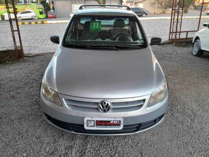 VOLKSWAGEN - SAVEIRO - 2010/2011 - Prata - R$ 41.000,00