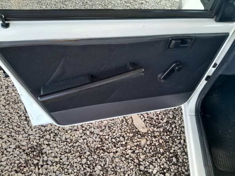 FIAT - UNO - 2011/2011 - Branca - R$ 26.500,00