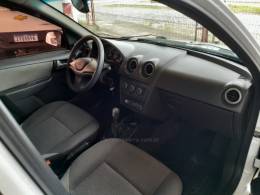 CHEVROLET - CELTA - 2012/2012 - Branca - R$ 29.900,00