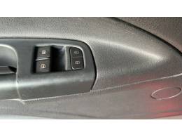 VOLKSWAGEN - GOL - 2008/2009 - Vermelha - R$ 27.500,00