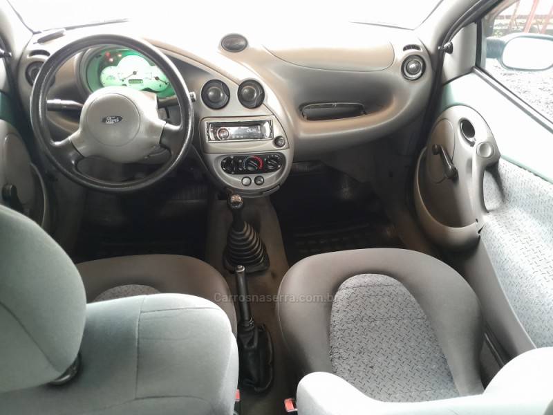 FORD - KA - 2002/2003 - Verde - R$ 13.000,00